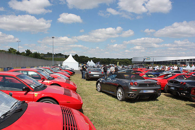 Espace-Ferrarista-Le-Mans-Classic-2016.jpg