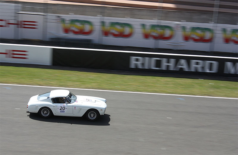 Ferrari-250-GT-Passo-Corto-Le-Mans-Classic.jpg