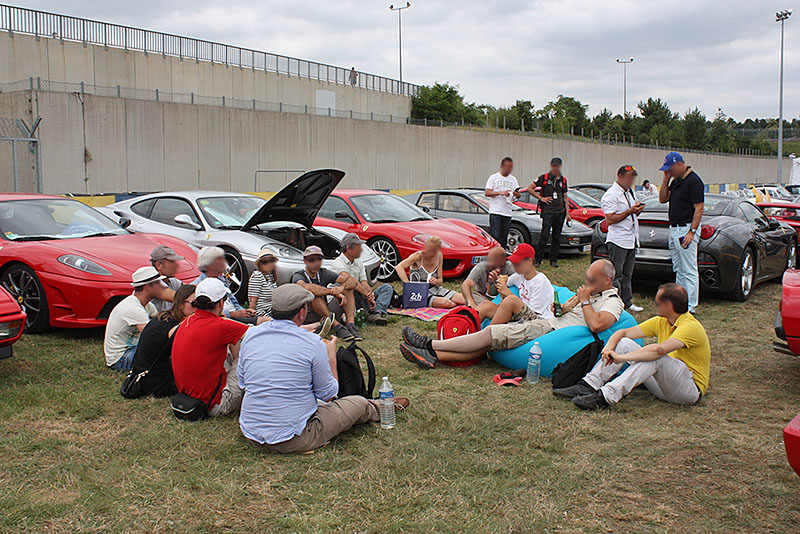 Pique-nique-Ferrarista-Le-Mans-Classic.jpg